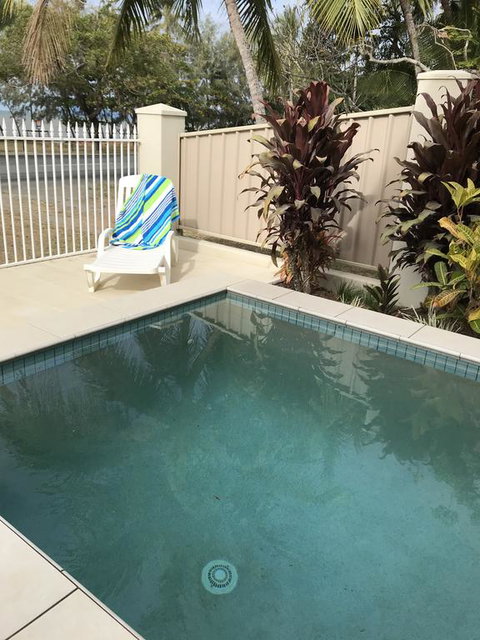 67 Casuarina Beachhouse - Mackay Tourism 2