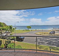 7 'Florentine' 11 Columbia Close - air conditioned unit with fantastic views of Little Beach - Mackay Tourism