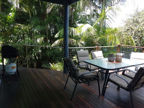 8 Hakea Place - Family Home On A Quiet Street, Close To Beach & Shops, Pet Friendly - Mackay Tourism 1