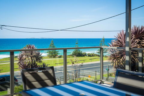 81 Dalmeny Drive - Beach House - Mackay Tourism 1