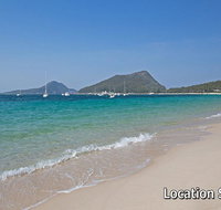 9 'Shoal Bay Beach Apartments' 2 Shoal Bay Road -air conditioning and complex swimming pool - Mackay Tourism
