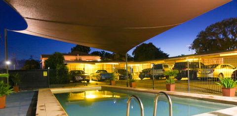 A & A Motel - Mackay Tourism 0