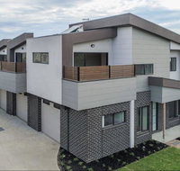 A brand new private townhouse - Mackay Tourism