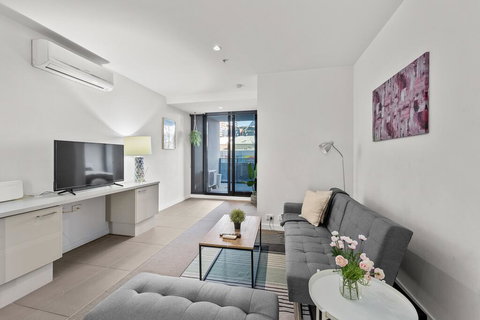 A Bright & Airy CBD Apt Next To Southern Cross - Mackay Tourism 0