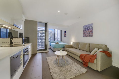 A Lovely Studio Next To Southern Cross - Mackay Tourism 0