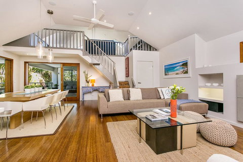 A PERFECT STAY - Beachcomber Blue - Mackay Tourism 3