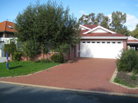 A Shaw Place - Mackay Tourism 0