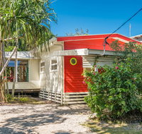 A SWEET ESCAPE - Beachcombers Cottage Beachfront - Mackay Tourism
