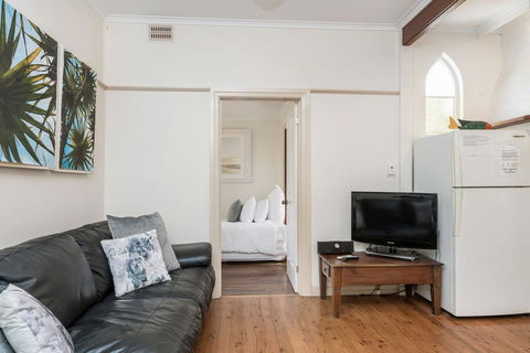 A SWEET ESCAPE - Byron Surf Cottage - Walk To Byron - Mackay Tourism 2