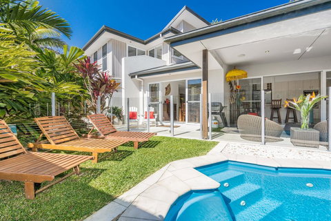 A SWEET ESCAPE - Serenity On Sallywattle - Mackay Tourism 0