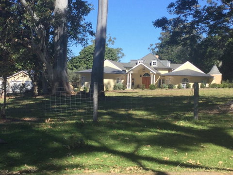 A Very French House - Mackay Tourism 0