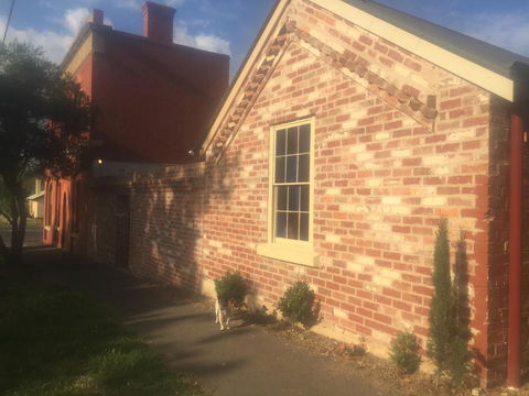 Aarav Cottage - Mackay Tourism 0