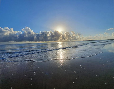 ABSOLUTE BEACH FRONT MACKAY - Comfort Resort Blue Pacific - Mackay Tourism 0