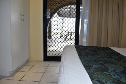 ABSOLUTE BEACH FRONT MACKAY - Comfort Resort Blue Pacific - Mackay Tourism 2