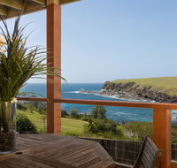 Absolute Oceanfront Cottage - Mackay Tourism