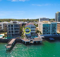 Absolute Waterfront On The Pumicestone Passage - Mackay Tourism