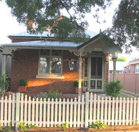 Acacia Cottage on Peel Bathurst - Mackay Tourism