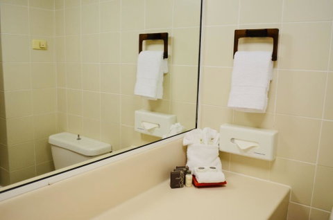 Acacia Court Hotel - Mackay Tourism 3