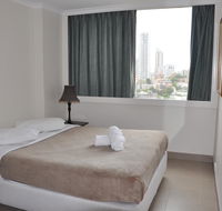 Accommodation Sydney City Centre - Hyde Park Plaza 3 bedroom 1 bathroom Apartment - Mackay Tourism