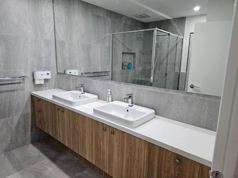 E 4 Room Retreat Family Friendly - Mackay Tourism 1