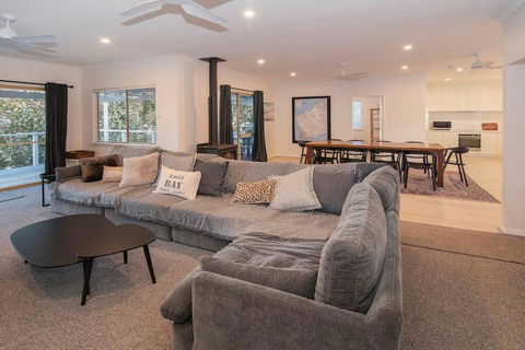 Eagle Bay Summerhaus - Mackay Tourism 3