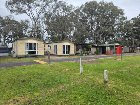 Eagle Point Caravan Park - Mackay Tourism 3