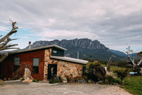 Eagles Nest Retreat - Mackay Tourism 2