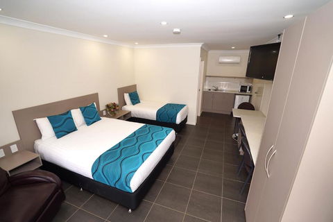 Exies Bagtown - Mackay Tourism 0