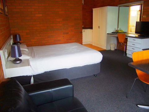 Essendon Motel - Mackay Tourism 3