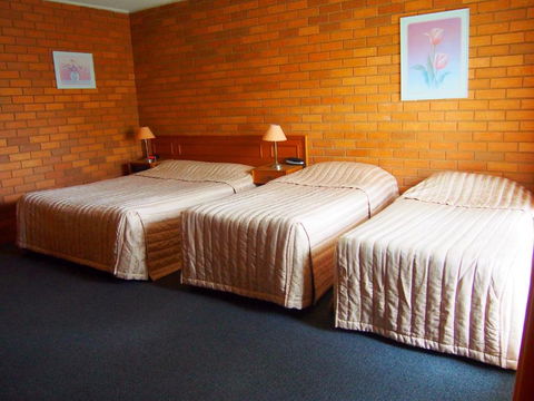 Essendon Motel - Mackay Tourism 4