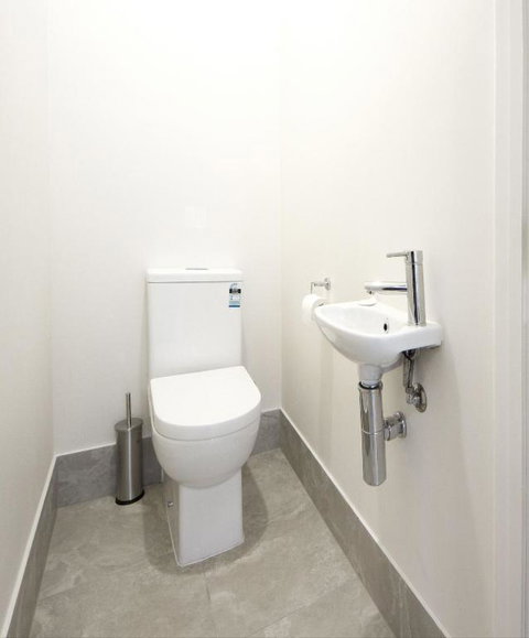 Executive Home Accommodation 34 - Mackay Tourism 1