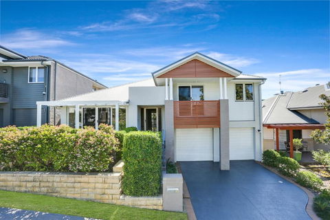 Entire Home In Park Central - Family-Friendly Getaway - Walk To Parks, Shops And Transport In Macarthur - Mackay Tourism 0