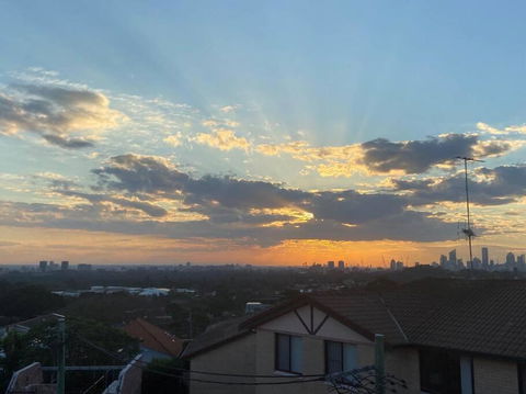 Fab Penthouse Near Bondi / Bronte, Shops & Bars - Mackay Tourism 2