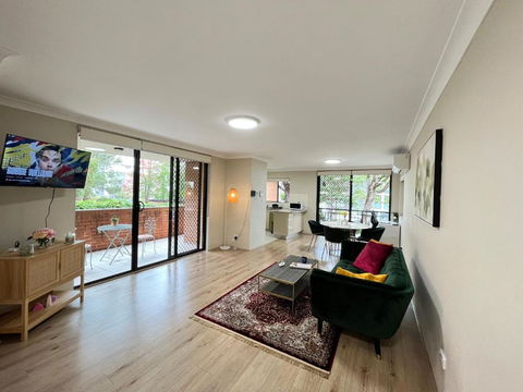 Fabulous 2 Bedroom Apartment, Secured Free Parking - Mackay Tourism 0