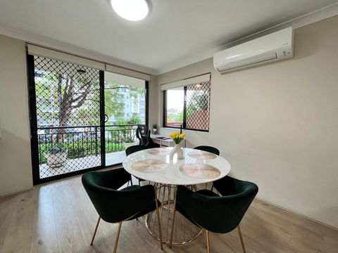 Fabulous 2 Bedroom Apartment, Secured Free Parking - Mackay Tourism 3