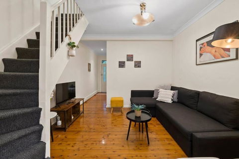 Facilitated 4 BR House & ICC&Darling Harbour-8 Mins Walk - Mackay Tourism 0