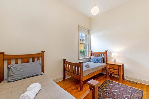 Fairholme Townhouse - Mackay Tourism 1