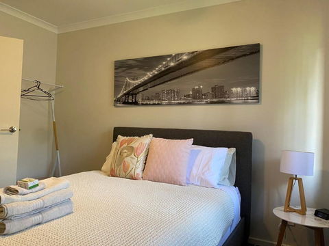 Falls Cottage Whitfield - Mackay Tourism 2