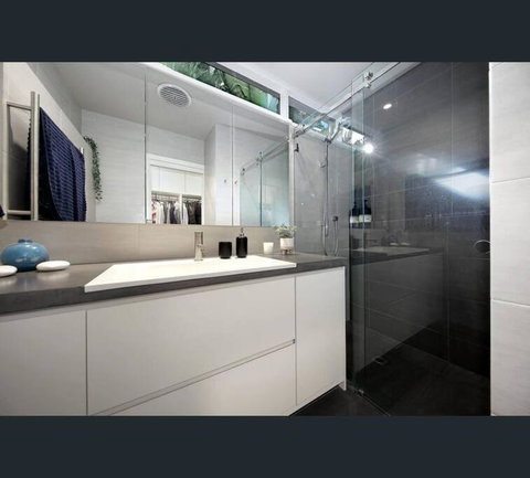 Family And Resort-style Setting - Mackay Tourism 3