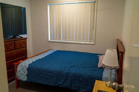 Family Home With Free Parking Close To Everything - Mackay Tourism 2