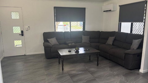 Family Retreat In Ningi Pet Friendly - Mackay Tourism 2