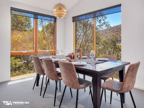 First Tracks 2 - Mackay Tourism 1