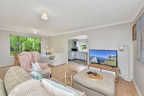 Fishermans Cottage At Taylors Beach - Mackay Tourism 0