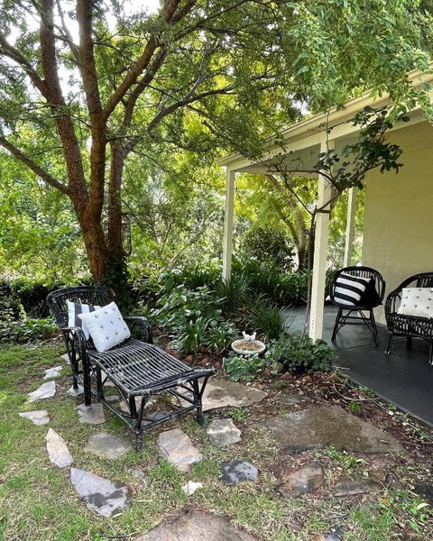 Fleetwood Cottage Bed And Breakfast - Mackay Tourism 3