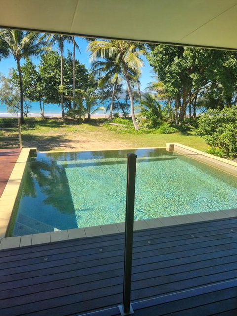 Fleur De Mayo - Mackay Tourism 0