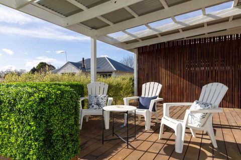 FOREST CORNER - 3 BEDROOM WEATHERBOARD, TRENTHAM - Mackay Tourism 2