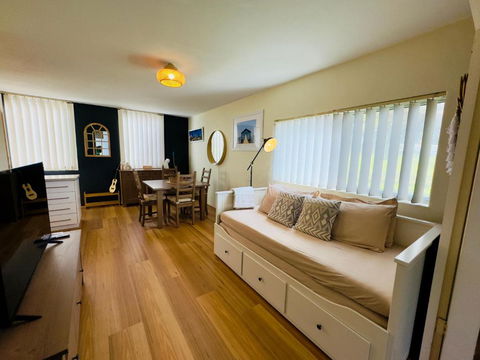 FORR64 - Cosy East Perth Retreat - Mackay Tourism 0