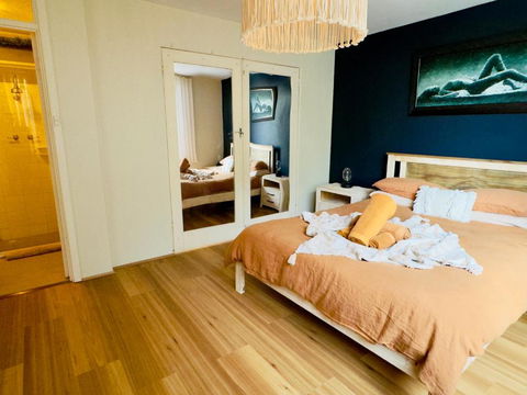 FORR64 - Cosy East Perth Retreat - Mackay Tourism 2