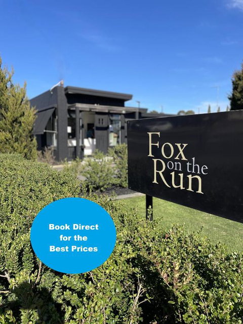 Fox On The Run - Motel Kilmore - Mackay Tourism 1