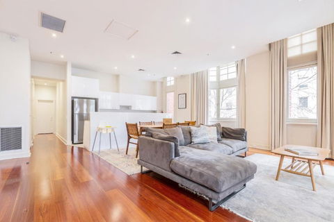 Fabulous Collins Street Luxury 2 BR Apartment - Mackay Tourism 4